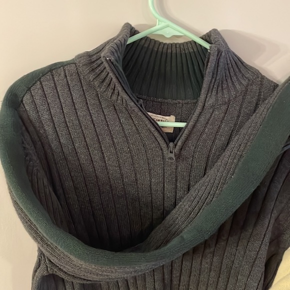 American rag grey long sleeve zip up. Mens size large. - Picture 4 of 4